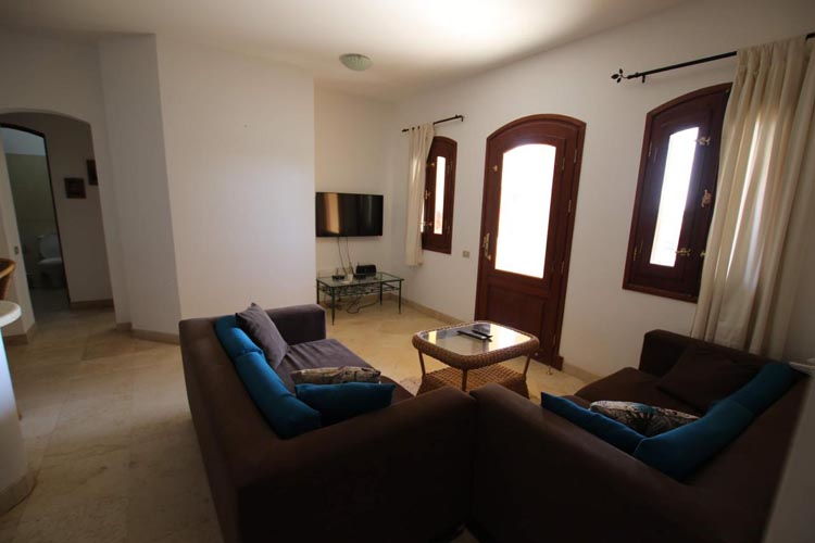 2BR Apartment with Lagoon view-West Golf - 9
